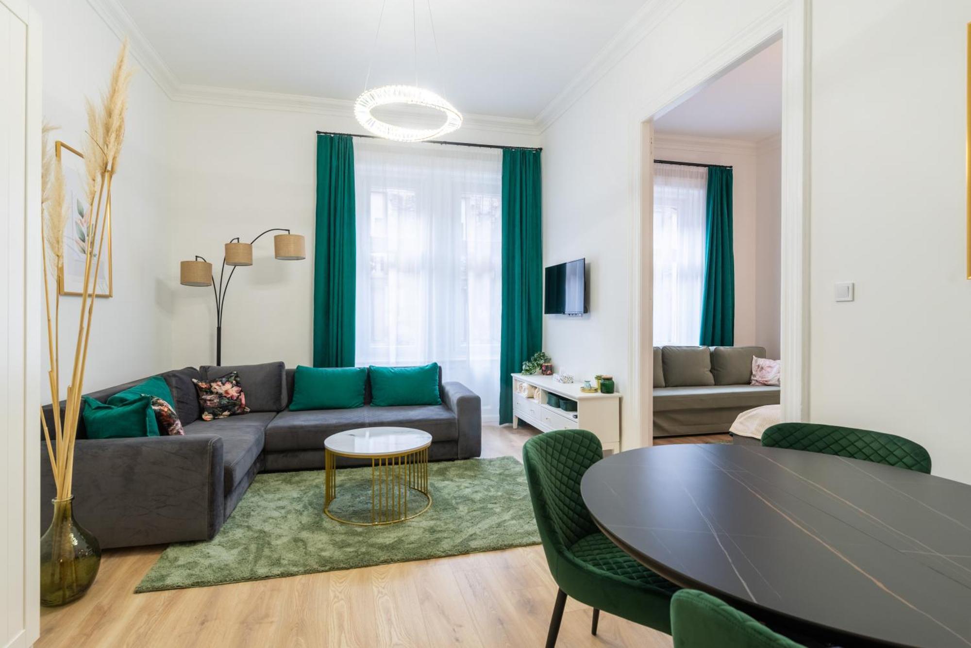 Rose-modern, Central, Quiet, Heroes' Square Apartment Budapest